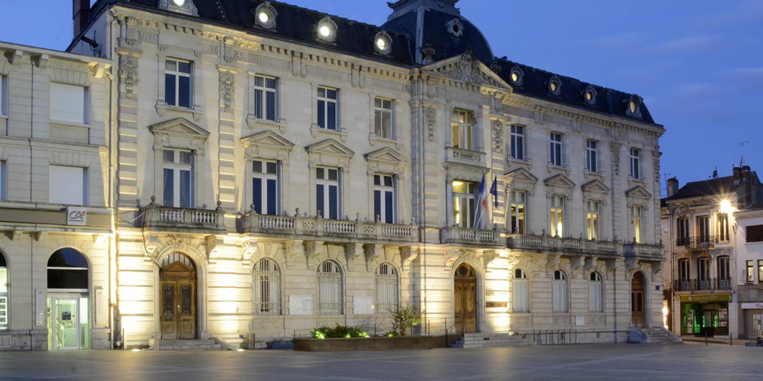 Les Héros Cachés de la Sécurité Civile : Hommage aux Maires des Landes