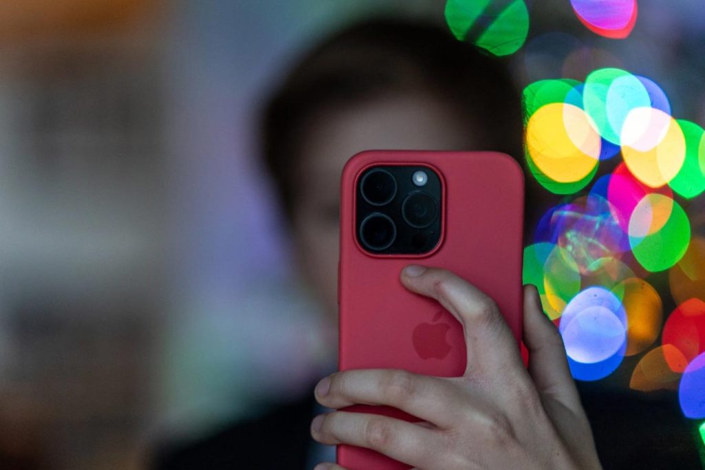 L’astuce infaillible et toute simple pour protéger vos enfants des dangers des réseaux sociaux et d’Internet L'astuce infaillible et toute simple pour protéger vos enfants des dangers des réseaux sociaux et d'Internet